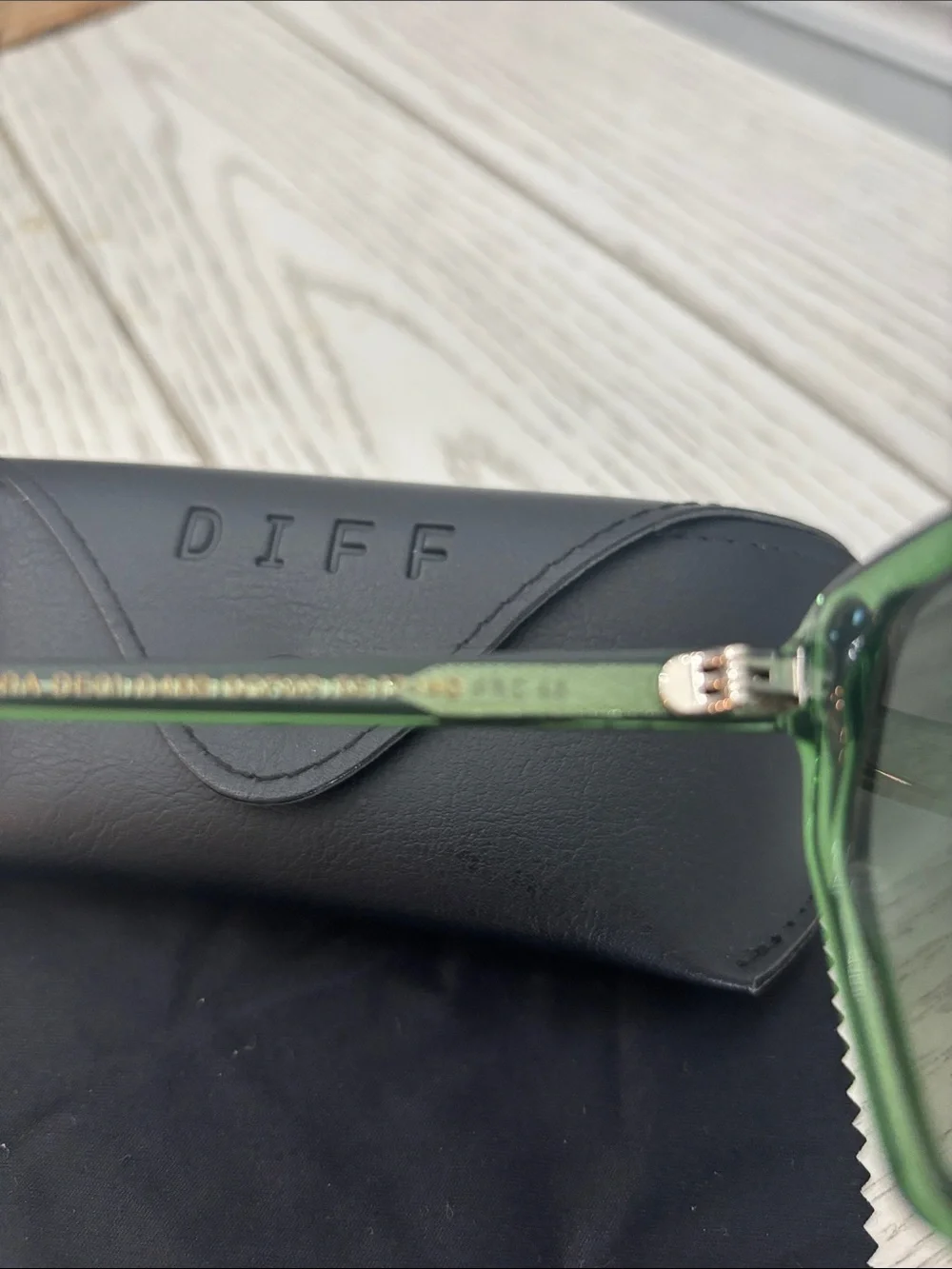DIFF Green Cat-Eye Sunglasses -